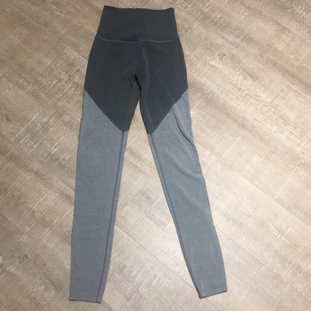 Beyond Yoga high waisted legging size Small